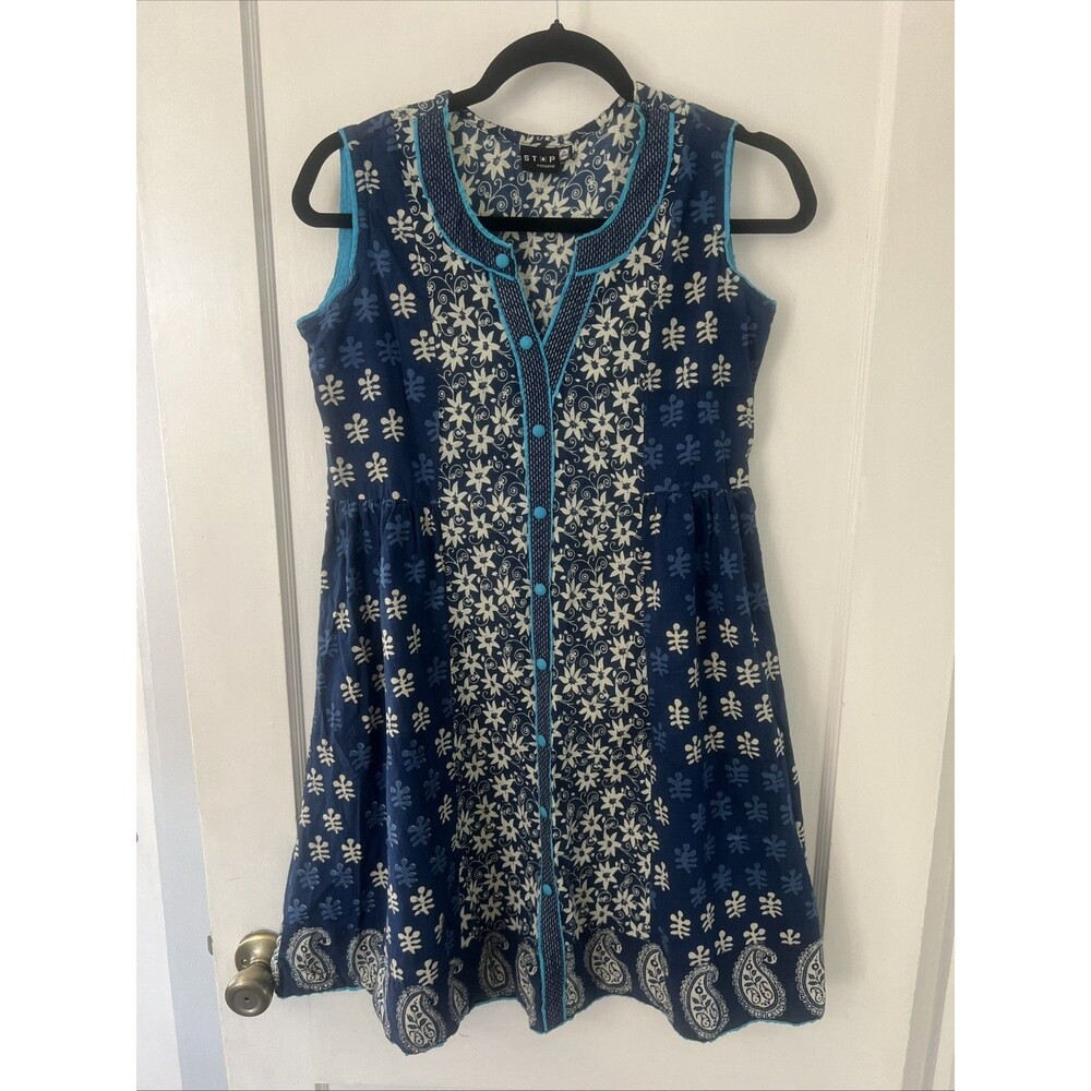 Stop Everywear Women's Size XS Beautiful Floral Dress